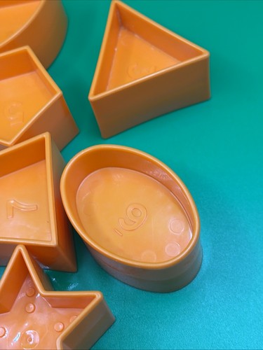 Tupperware shape sorter ball - shape,