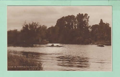Berkshire postcard r thames - berkshire,