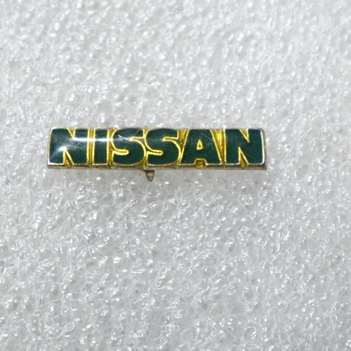 Nissan logo pin gold green - pin,