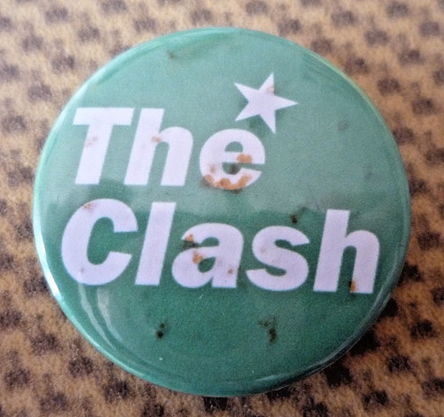 The clash badge - the, (25mm)
