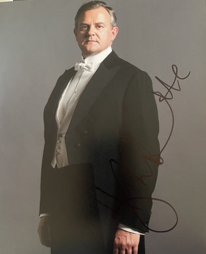 Hugh bonneville signed 8x10 - hugh,