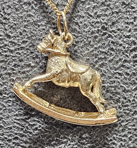 9ct yellow gold detailed - 9ct,