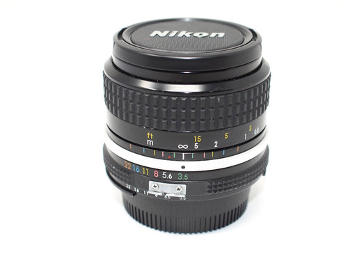 Nikon 28mm nikkor - nikon,