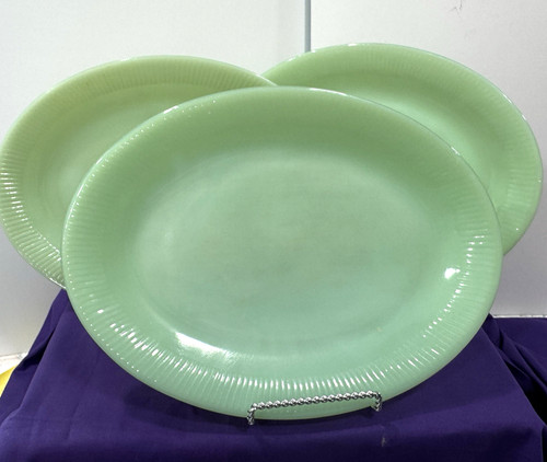 Fire king jadeite - oval, ribbed