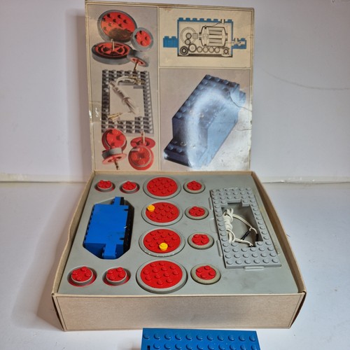 Lego system 100 motor - lego,