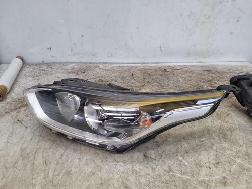 Kia ceed headlight lamp near - ceed,
