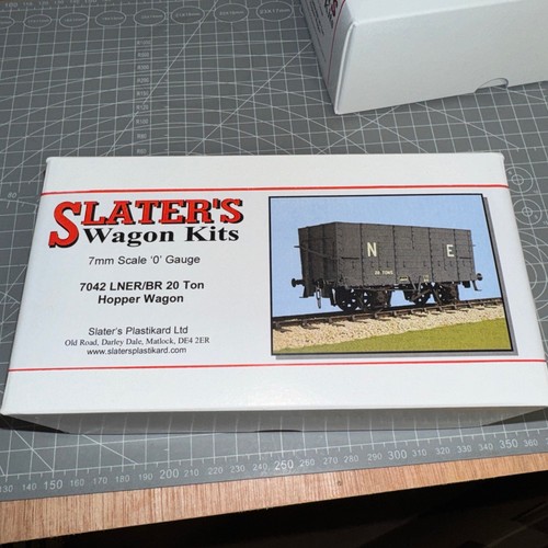Slaters 7042 lner 20 - slaters,