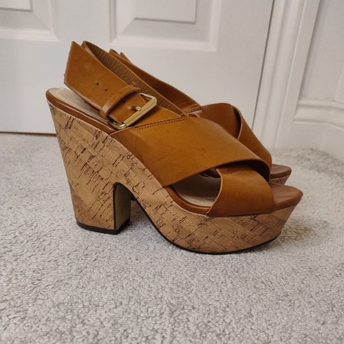 Atmosphere brown platform - atmosphere,