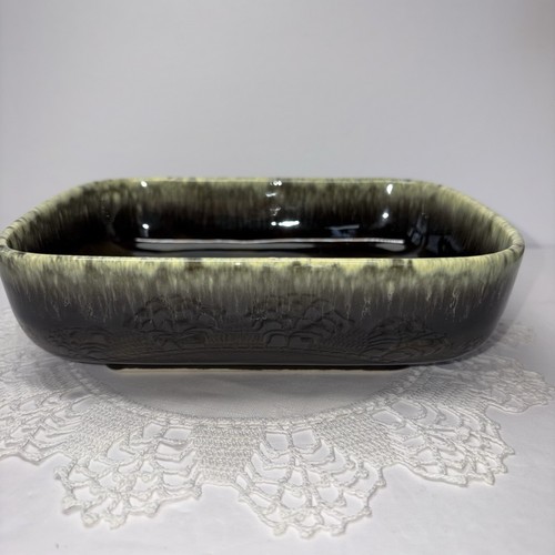 Vintage hull pottery - vintage,