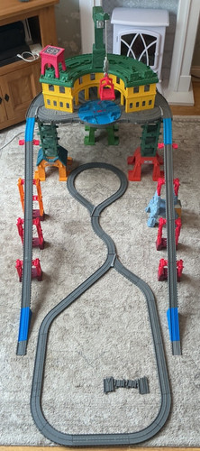 Thomas and friends super - and,