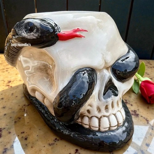 Skull oil burner gothic - skull,