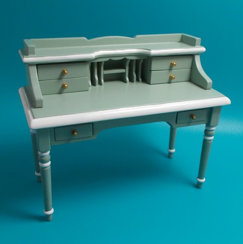 Dolls house miniature lovely - dolls,