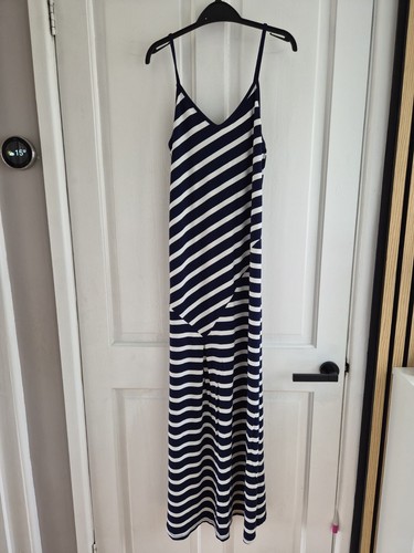 Navy and white striped - white,