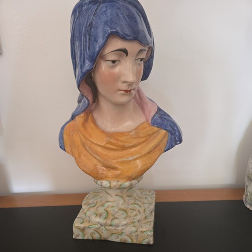 Antique staffordshire madonna - staffordshire,