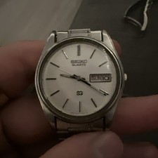 Seiko 8223-7180 Vintage Quartz