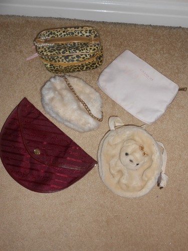 Bags and handbags job - and, of
