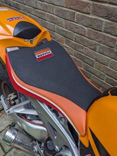 Seat for cbr1000rr fireblade - cbr1000rr,