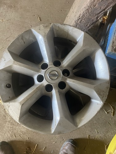 Nissan navara alloy wheel - alloy,