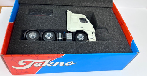 Tekno 3700b volvo fh03 - tb,