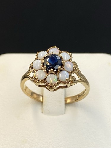 Stunning vintage 9ct - stunning,