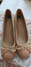 Ladies Shoes: LOTUS 8: Low