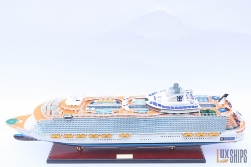 Oasis the seas model - of,