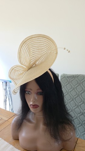 Elegant light gold - elegant,