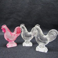 3 Glass Chicken Figurines toy