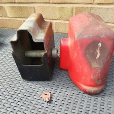 Bulldog hitch lock  read