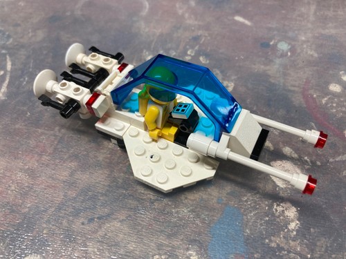 Lego futuron space patroller - space,