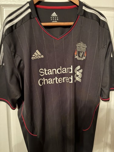 Liverpool 2011 2012 away - 2011,