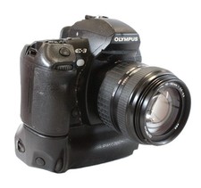 OLYMPUS E-3 10.1 Megapixel DSLR Camera With Olympus 18-180mm Lens - P34 