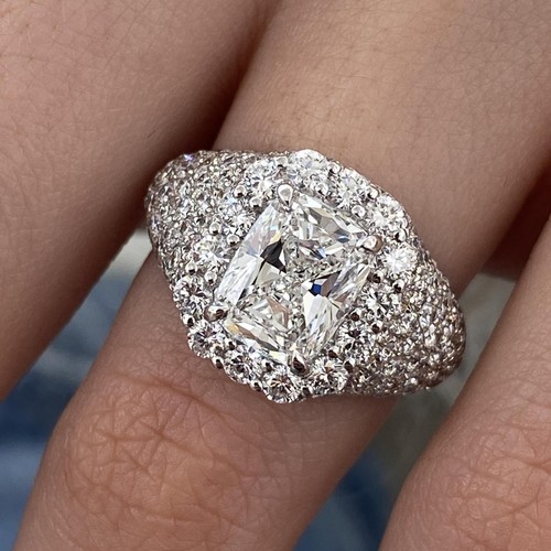 Classy cushion cut lab grown - classy, lab-grown