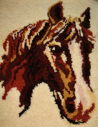 Horse head rug red heart - horse,