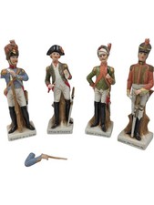 Set of 4 Napoleon Decorative Soldier Figurines Porcelain T2750 U17