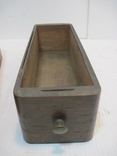 Old cast iron singer - old, treddle