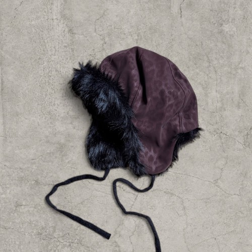 Trapper ear flap - hat, in