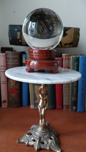 Crystal ball vintage pedestal - crystal,
