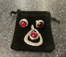 Preloved Statement Pierre Lang