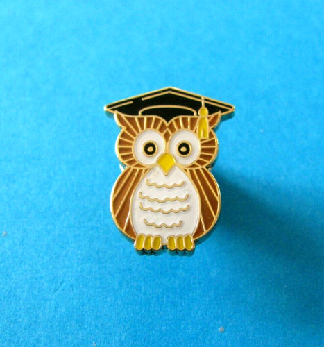New wise owl pin badge - new,