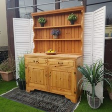 Welsh Dresser – Pine –