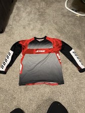 JITSIE TRIALS TOP MEDIUM WORN TWICE