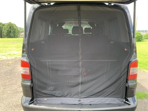 Tailgate barn doors fly - tailgate/barn,