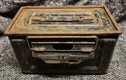 Vintage ww2 ammo - box, cal