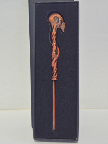 Mad eye thestral skull - skull, staff