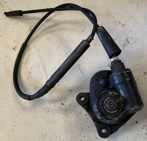 Suzuki front caliper - suzuki,