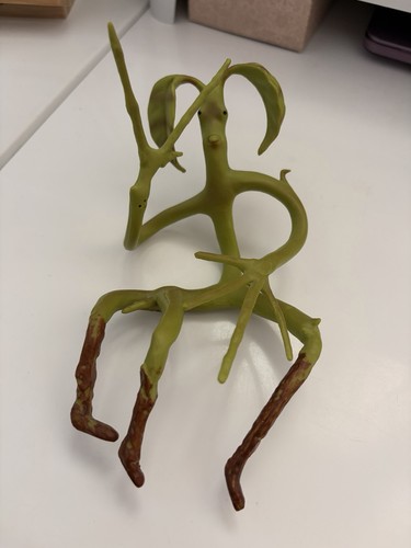 Bowtruckle toy figure 19cm - toy,