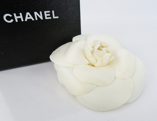 Authentic chanel off - chanel, white