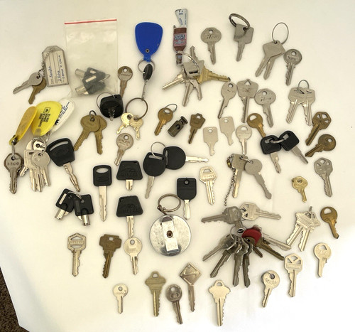 Vintage keys car snowmobile - 88,