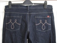 Y2K Early 2000`s Vintage Oasis